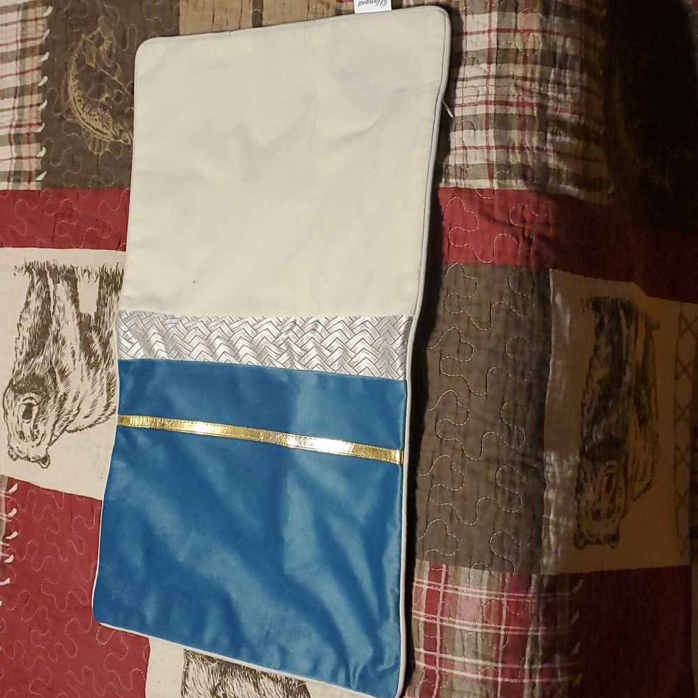 Decorative pillow case